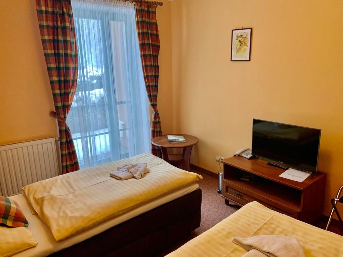 Hotel Loucky Litvínov Dış mekan fotoğraf