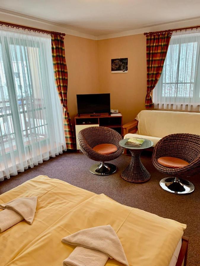 Hotel Loucky Litvínov Dış mekan fotoğraf