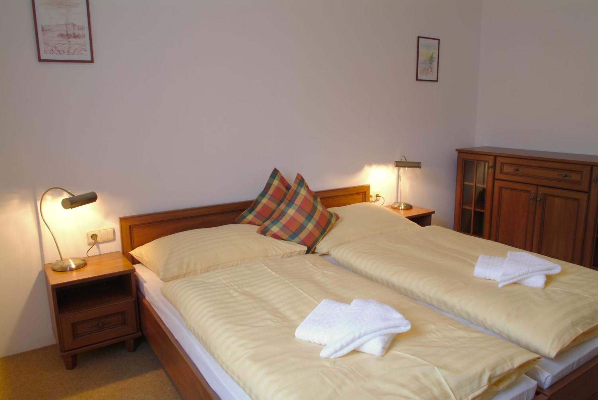 Hotel Loucky Litvínov Dış mekan fotoğraf