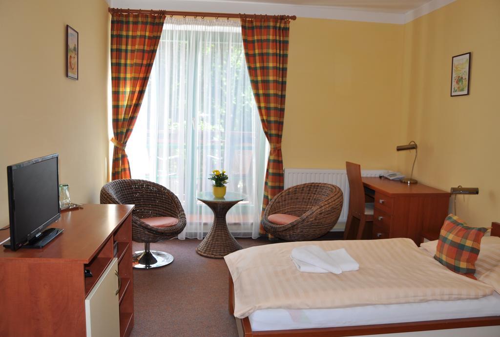 Hotel Loucky Litvínov Dış mekan fotoğraf