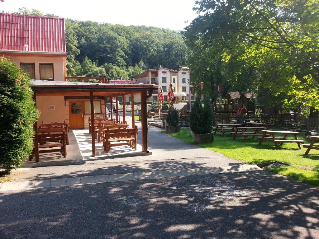 Hotel Loucky Litvínov Dış mekan fotoğraf