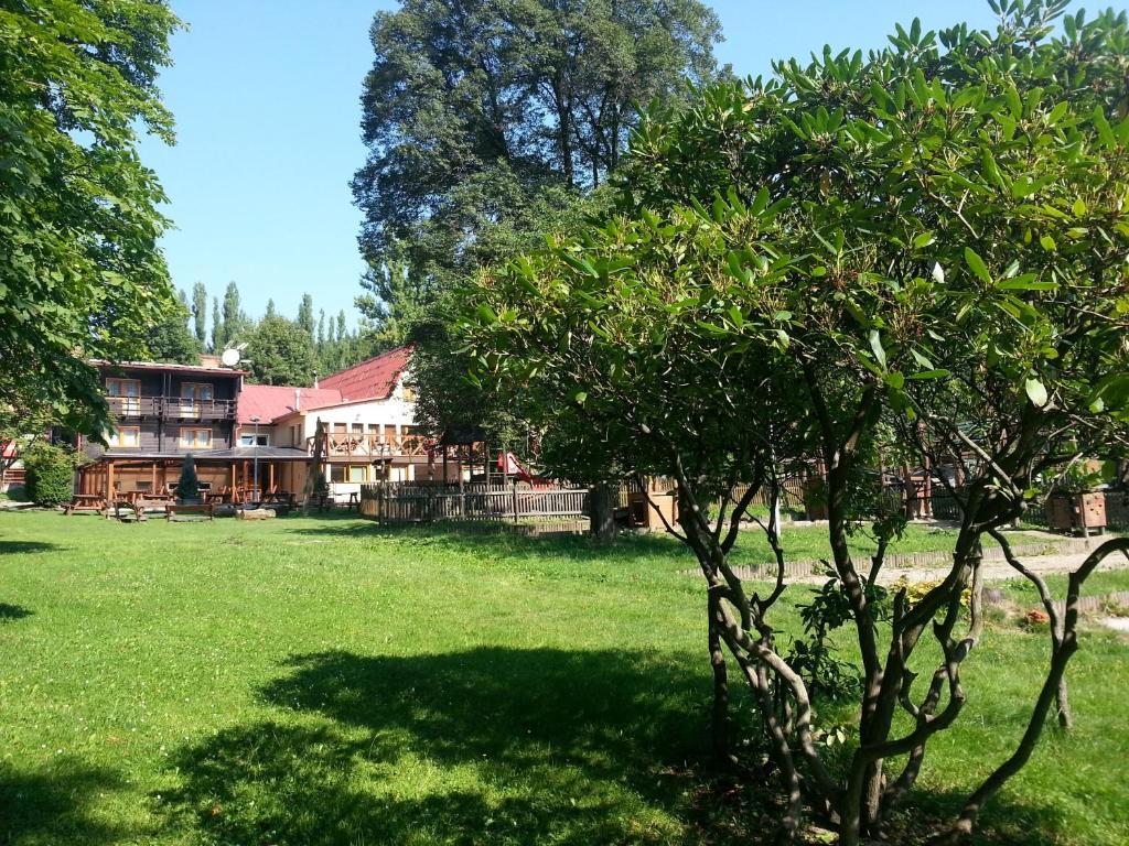 Hotel Loucky Litvínov Dış mekan fotoğraf